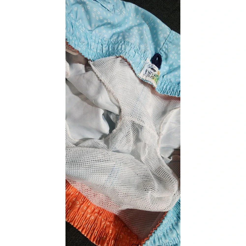 Spicy Tuna Blue Lined Swim Trunks UV 50+ Sz Lg 5.5
